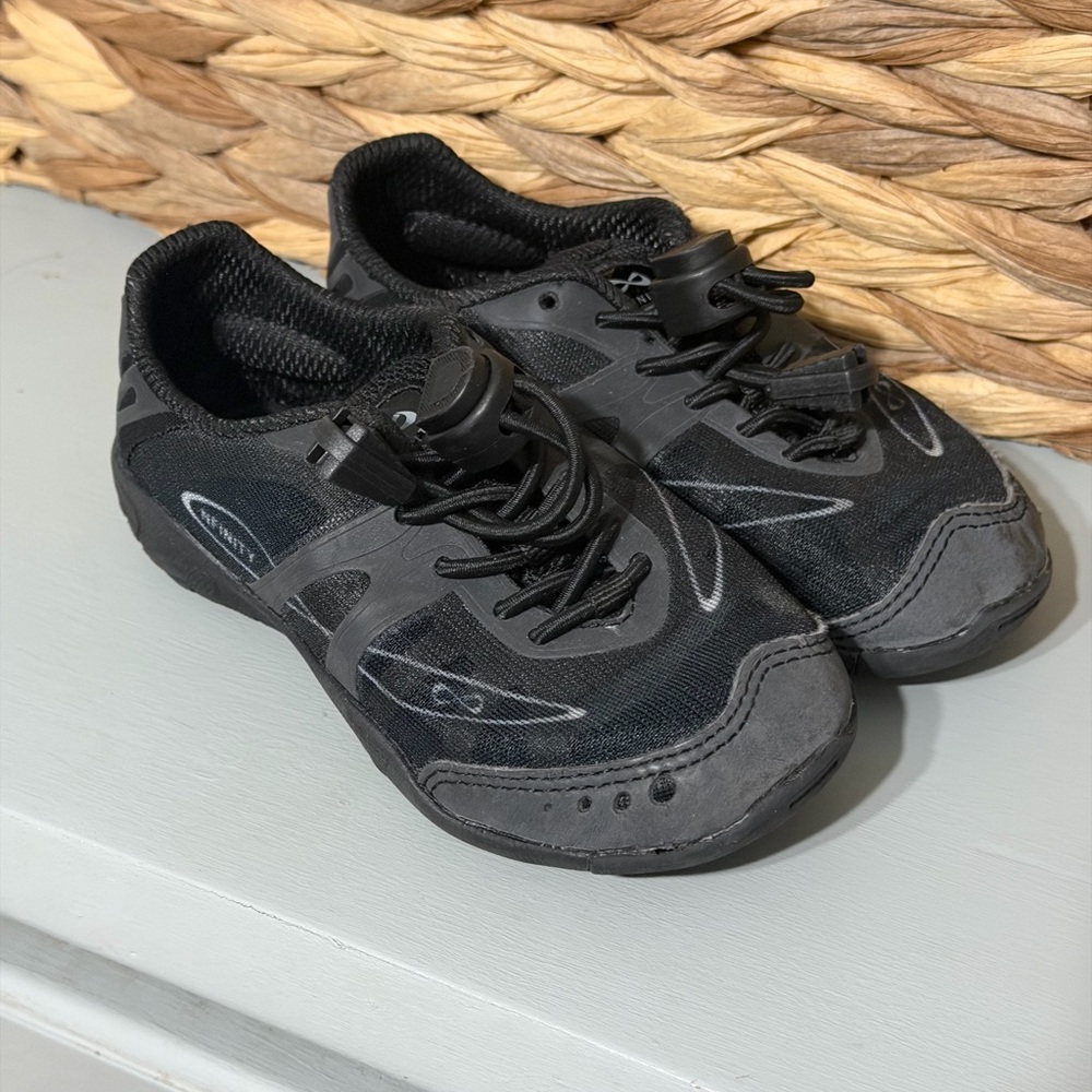 Nfinity Vengeance Cheer Shoes Black Lightweight Cheer Shoes